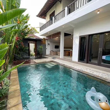 Casa Sessy Legian Villa