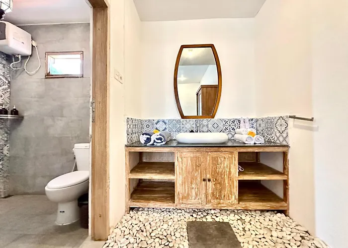 Casa Sessy Legian Villa *