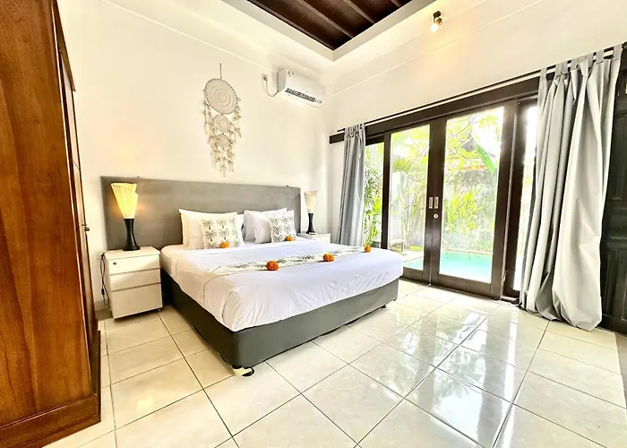 ヴィラ Casa Sessy Legian スミニャック