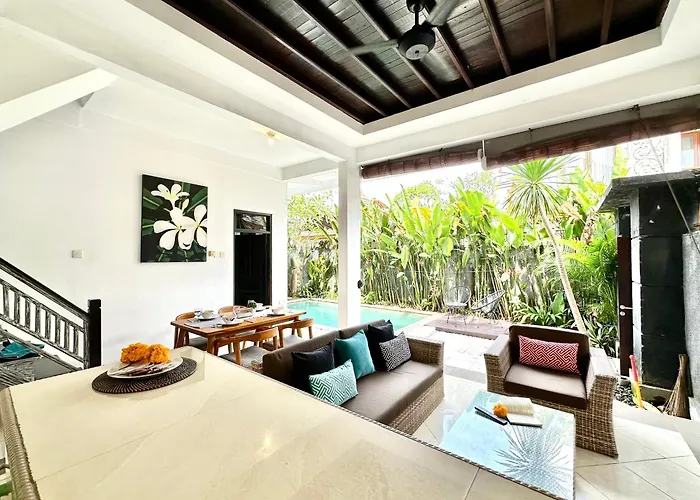 Casa Sessy Legian Villa