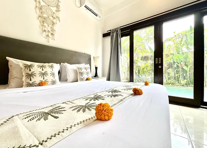 Casa Sessy Legian *