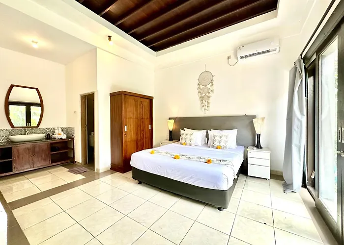 Casa Sessy Legian *