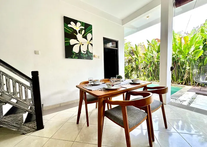Casa Sessy Legian Villa *
