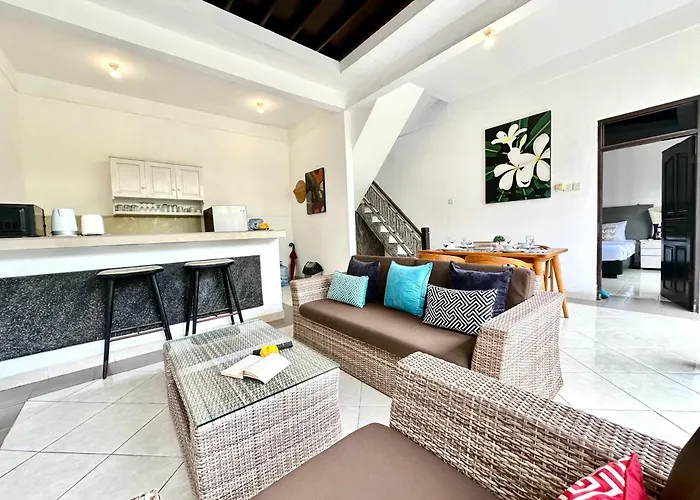 Casa Sessy Legian Villa
